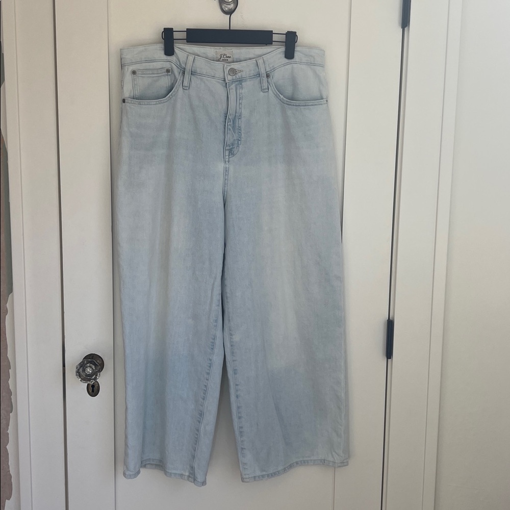 🕶️J.Crew Slim wide-leg jean Misty Surf light blue wash 12/14 sz 32 - Picture 2 of 10
